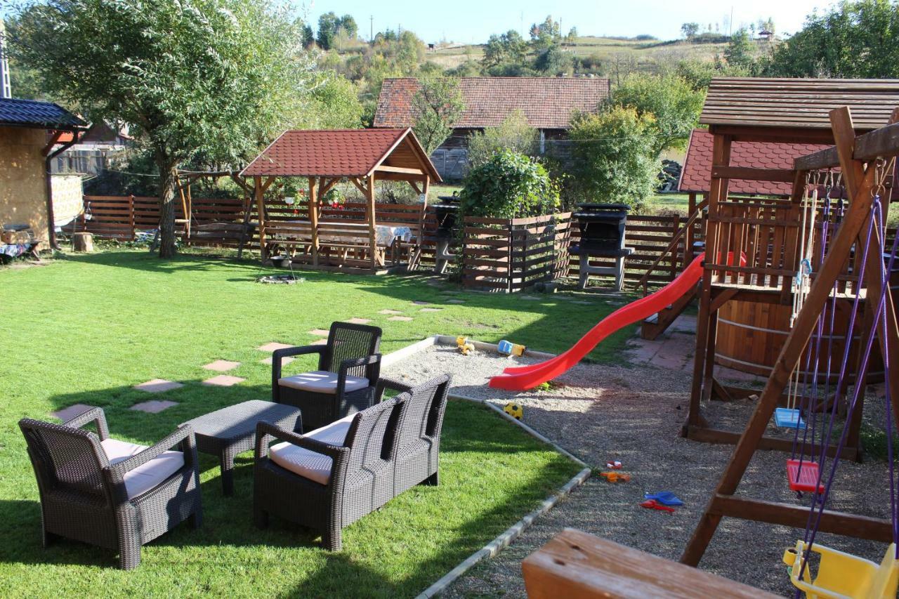 Kovács Guesthouse Praid Exterior foto